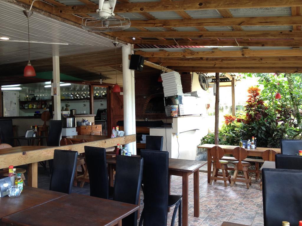 Hotel Posada Los Delfines Bocas del Toro Extérieur photo